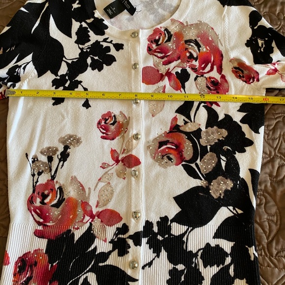 WHBM Cardigan - Picture 4 of 7